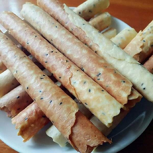 脆皮鸡蛋卷的做法