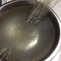 四川酸辣粉的做法图解1