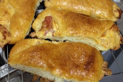 百吉福芝士培根排包