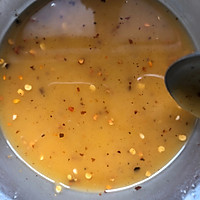 外酥里软葱油饼的做法图解2
