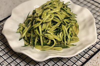 人人都会做5分钟就搞定的快手麻汁黄瓜‼️
