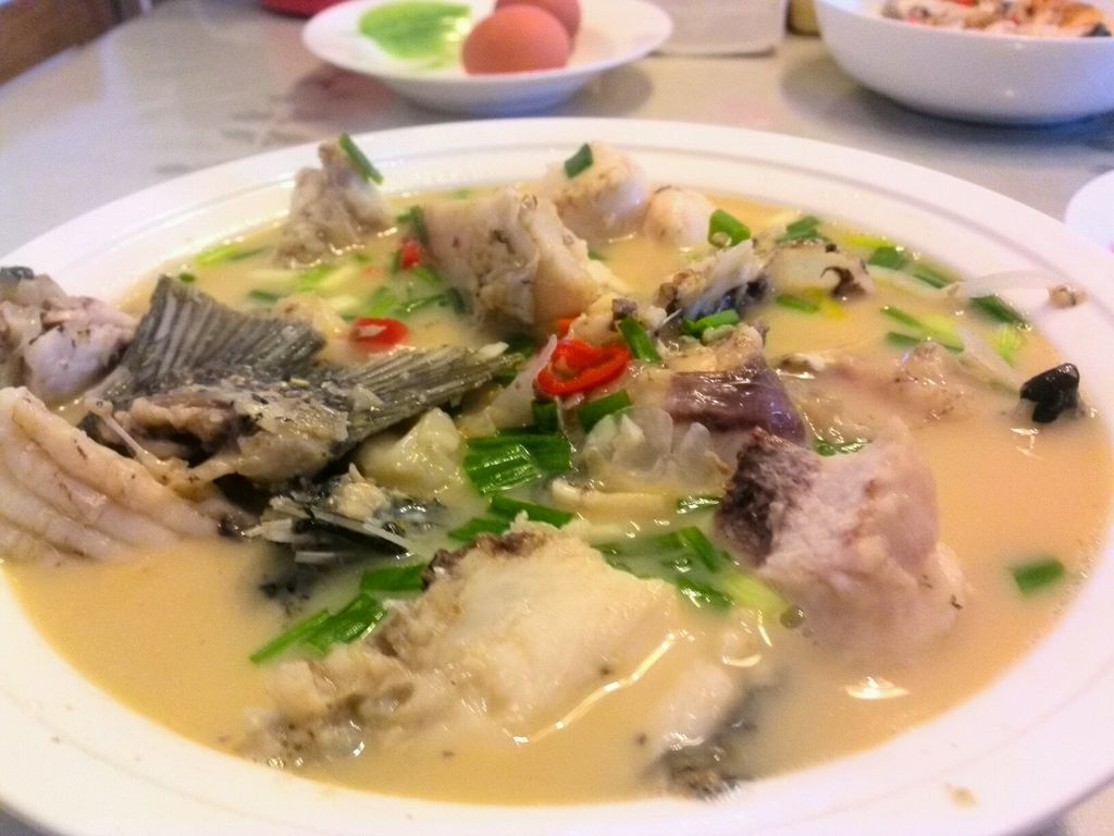这才是草鱼最好吃的做法，鱼肉鲜嫩香味浓郁，上桌连汤汁都不剩 - 哔哩哔哩