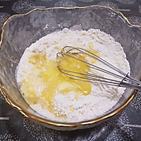 #换着花样吃早餐#宝宝最爱松软可口原味华夫饼的做法图解2