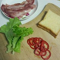 培根三文治的做法图解1