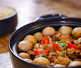 砂锅口蘑焗排骨丨美味的做法