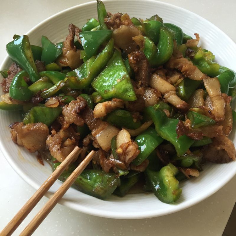 青椒炒肉的做法