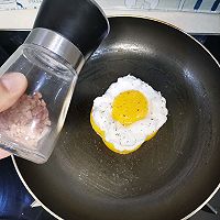 软芙芙甜椒煎蛋 #百变鲜锋料理#的做法图解7