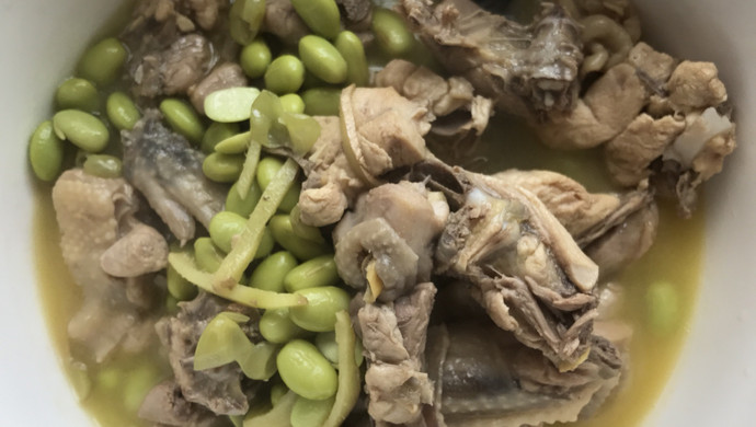 毛豆炖鸡块