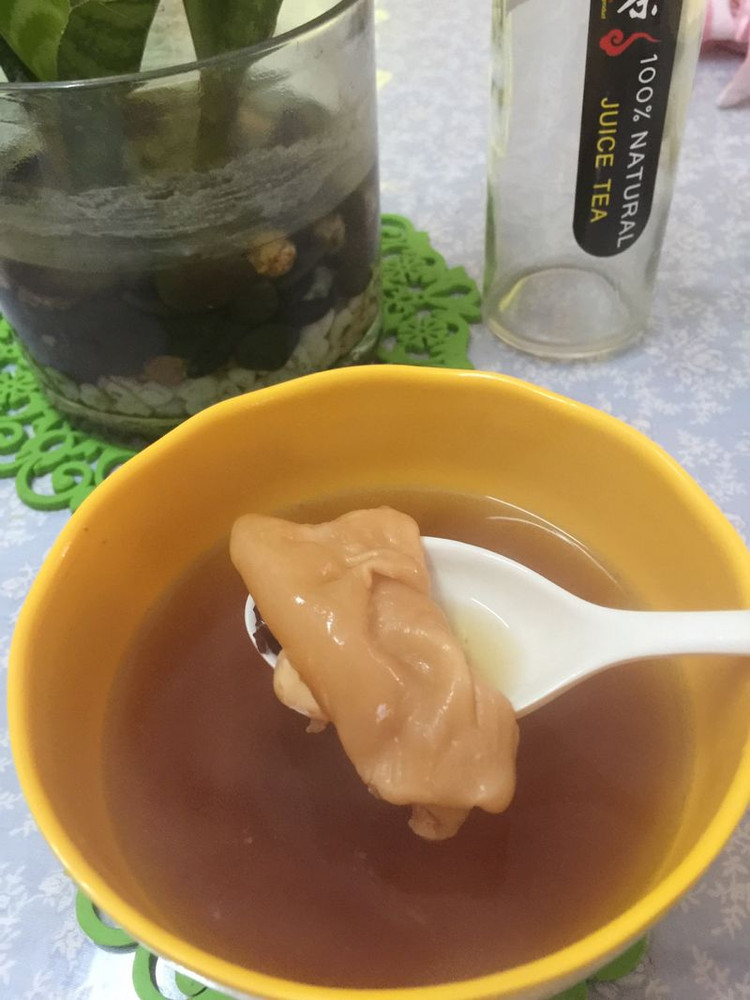 养颜花胶汤的做法