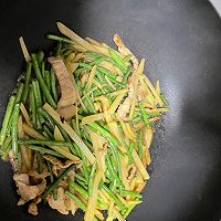 豇豆土豆五花肉的做法图解5