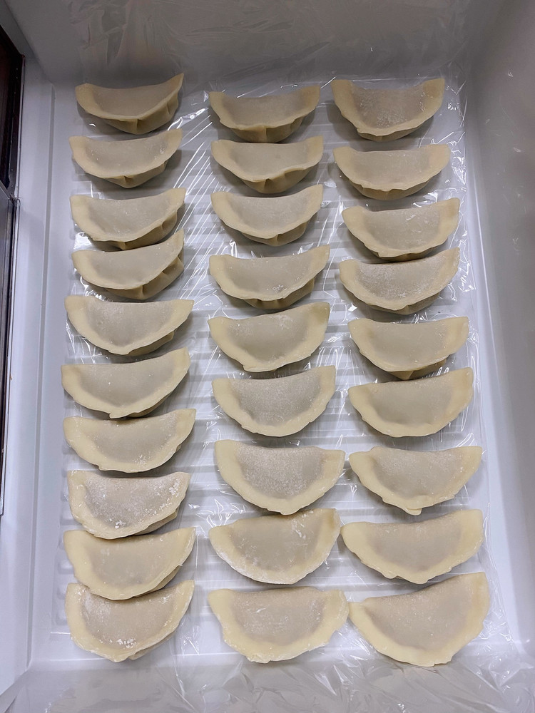 芹菜肉馅饺子的做法