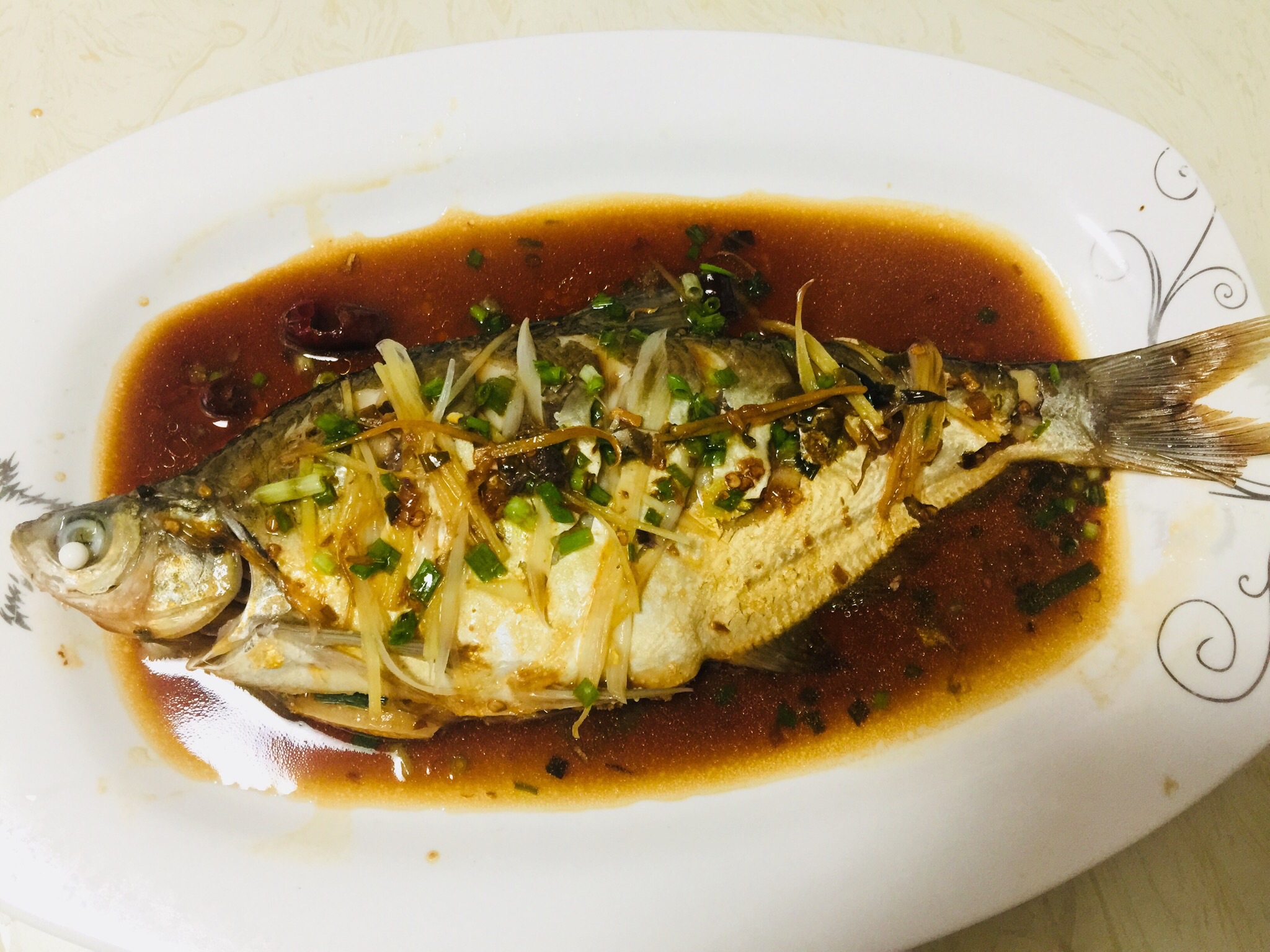 Braised bream in brown sauce