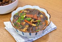 牛肉浓汤炖香菇胡萝卜的做法
