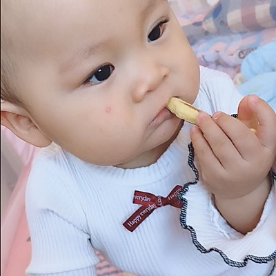 宝宝辅食 — 米粉新吃法～蛋奶香米粉手指条