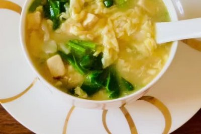 豆腐菠菜鸡蛋疙瘩汤