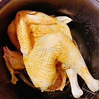 0⃣️难度宴客、年菜必备——沙姜豉油鸡（电饭煲版）的做法图解5