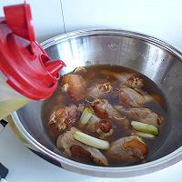 海鲜翅根锅——鲜上加鲜好味道的做法图解6