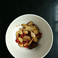 秘方药材炖鸡汤的做法图解3