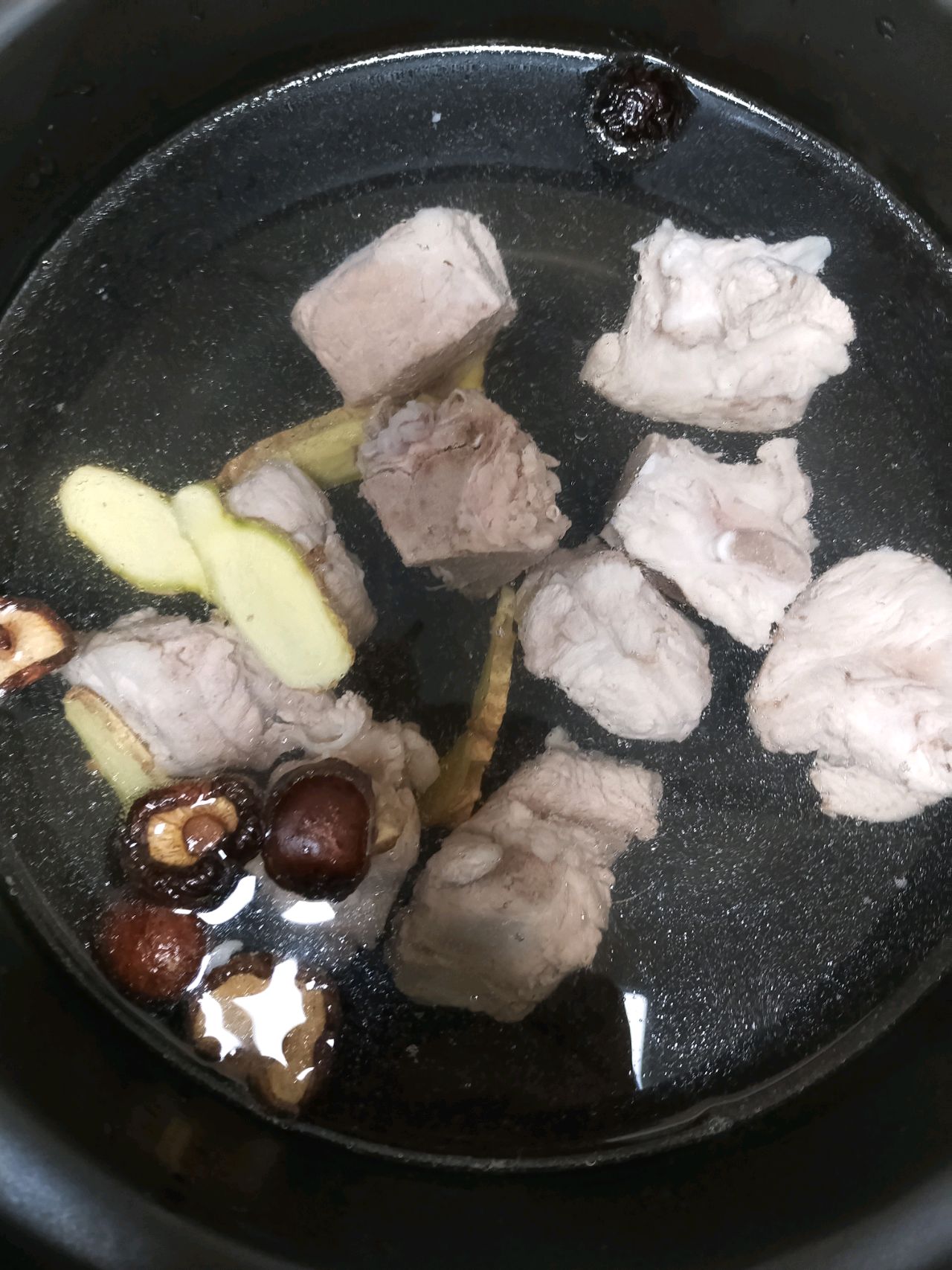 砂锅排骨煲怎么做_砂锅排骨煲的做法_豆果美食
