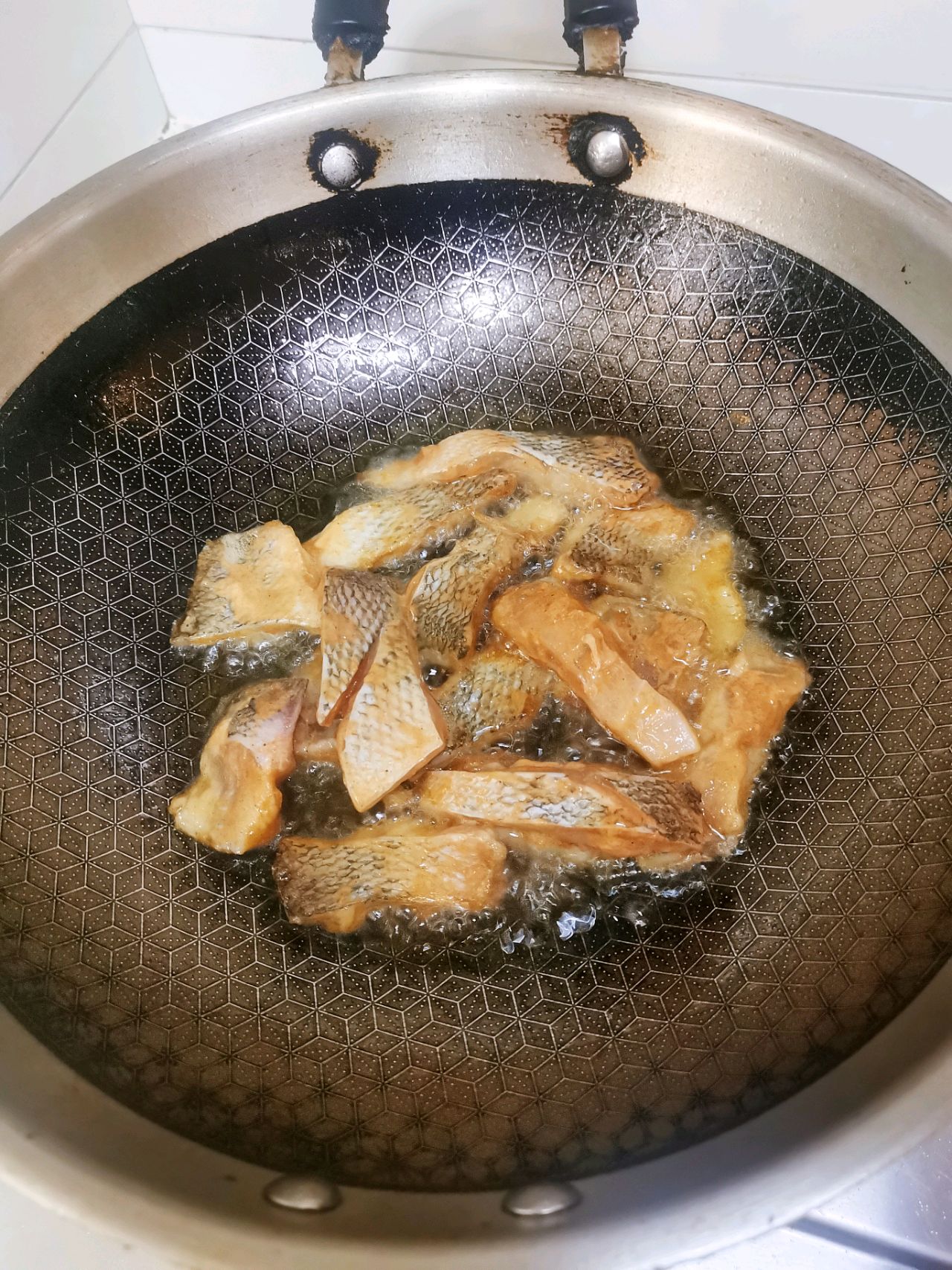 酱烧海鲈鱼怎么做_酱烧海鲈鱼的做法_豆果美食