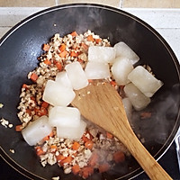 西贝妈妈辅食1岁+（胡萝卜香菇炒鸡肉）的做法图解9