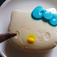 #安佳儿童创意料理#Kitty猫酸奶慕斯蛋糕的做法图解14