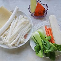 #美味开学季#不能错过的香辣煮年糕的做法图解1