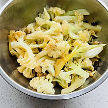 家常凉拌花菜