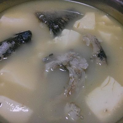 鲫鱼豆腐汤（2人份）