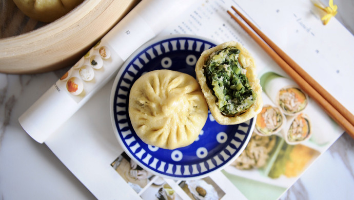 苔菜玉米面包子