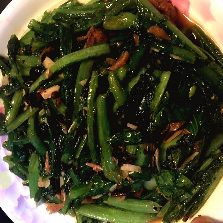 豆豉鲮鱼炒油麦菜的做法