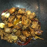 好吃到添碗的土豆烧排骨的做法图解5