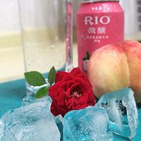 #夏日冰品不能少#玫瑰蜜桃微醺的做法图解1