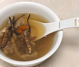 营养汤:冬虫夏草炖高丽参的做法