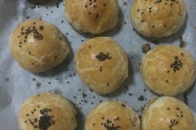 豆沙蛋黄酥