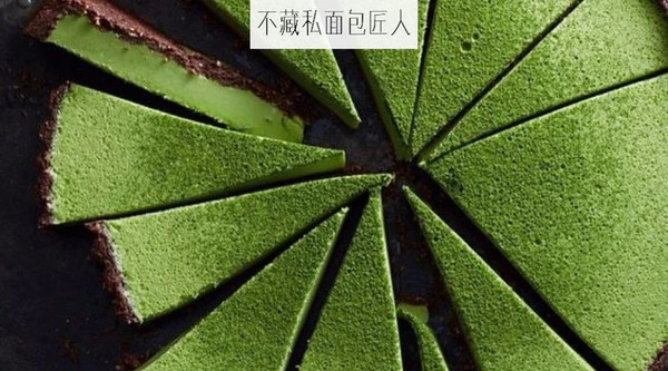 夏日小清新：免烤箱的抹茶慕斯蛋糕