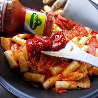 培根泡菜炒年糕的做法图解5