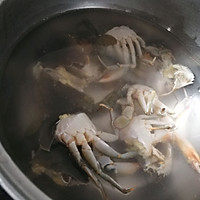 冬瓜螃蟹汤的做法图解4