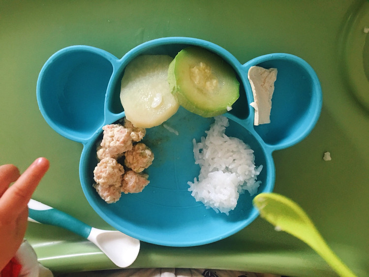 宝宝辅食：鲜虾猪肉丸的做法