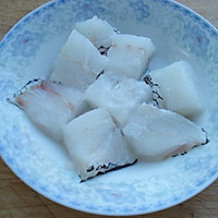 鳕鱼豆腐汤——冬季暖身的做法图解2