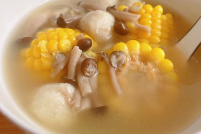 菌菇玉米丸子汤