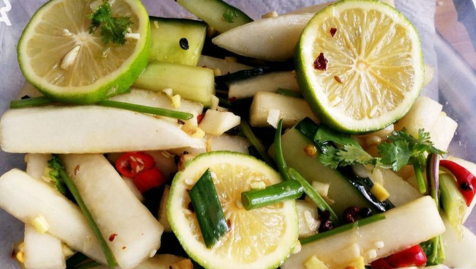 柠檬凉拌萝卜黄瓜