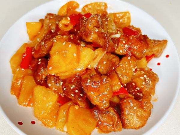 菠萝咕咾肉 酸甜开胃的年夜饭炒菜
