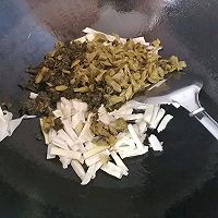 赣南苦笋炒酸菜的做法图解7