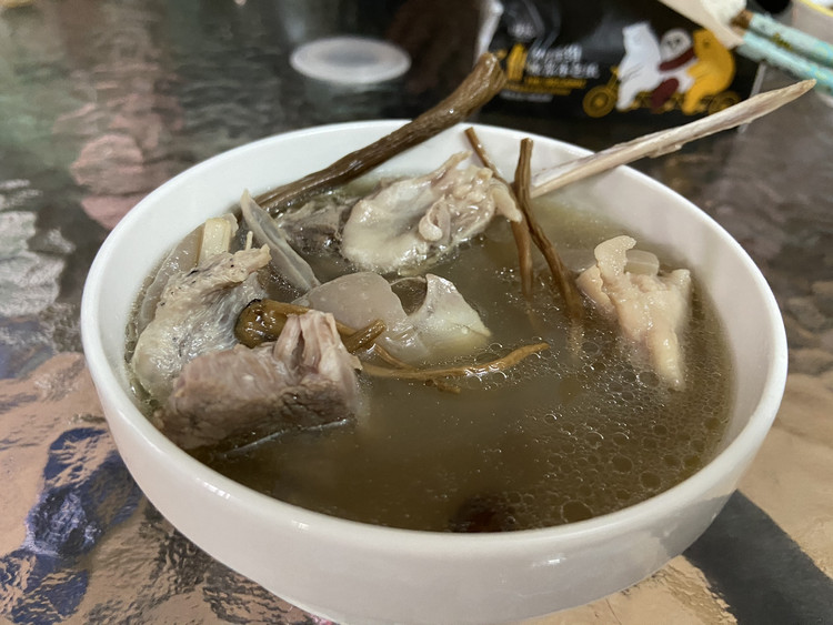 茶树菇鸭汤的做法