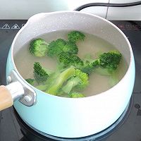 西兰花玉米土豆沙拉的做法图解4