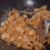 特色炒肥肠的做法图解9