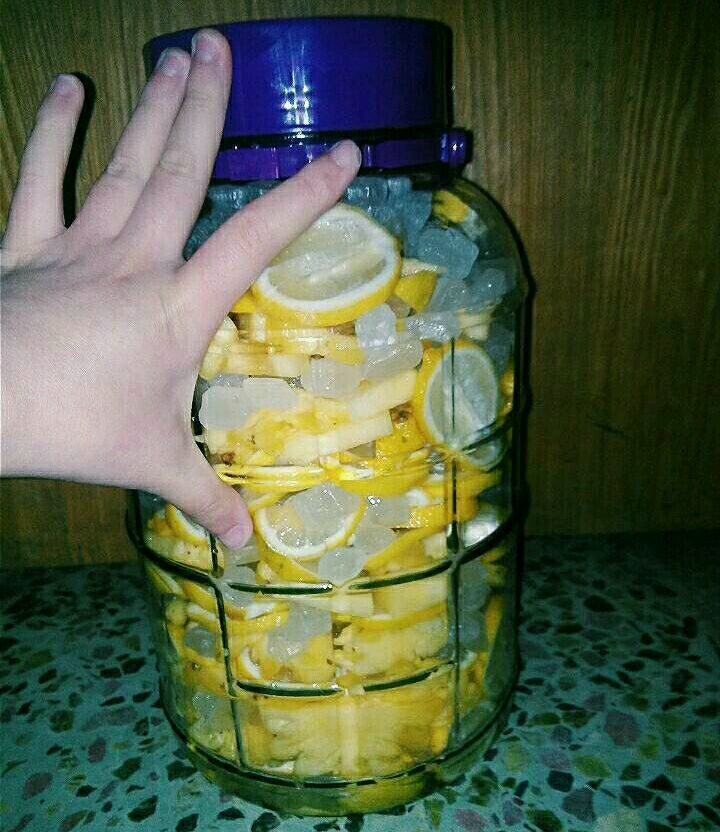 柠檬菠萝酵素（冰糖腌柠檬）的做法