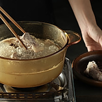 daogrs M6s搪瓷蒸烤箱：凉瓜黄豆排骨炖汤的做法图解4