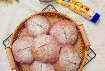 #奶香此刻，焙有钱花#紫薯红豆肉松麻薯欧包的做法